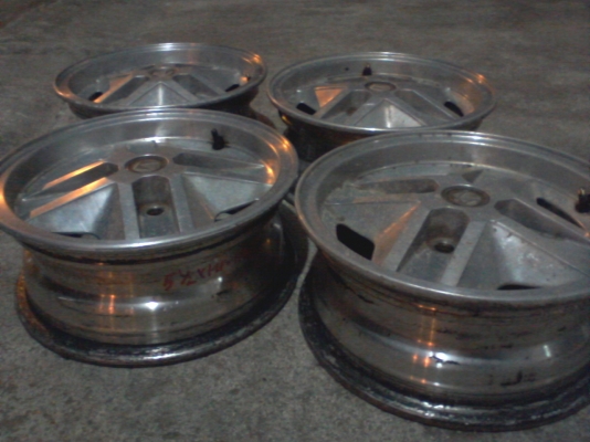 ล้อยี่ห้อ mitsubishi ลายบวกใหญ่ ล้อสวยหนา เดิม ล้อยี่ห้อ mitsubishi ลายบวกใหญ่ ล้อสวยหนา เดิม