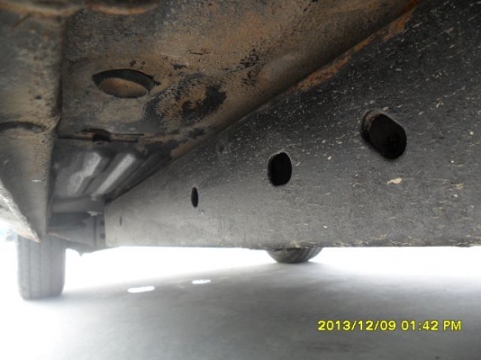 ขายรถกระบะมาสด้าB2500แคปปี92เครื่องมังกรเกียร์ธรรมดาภายในเดิมเบาะไม่ขาดแอร์เย็นเครื่องดีเกียร์แน่นช่วงล่างใช้ได้ภาษีปี57พร้อมใช้ขายถูกครับ