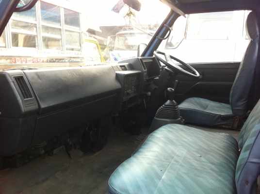 ISUZU NPR กระบะคาร์โก้ เครื่อง 4BD1 115 แรงม้า ทำสีใหม่ทั้งคัน สภาพพร้อมใช้ ยางเต็ม ราคาต่อรอง