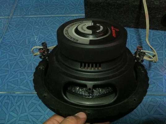 ขายไปแล้วครับ ขอขอบคุณผู้ซื้อที่ขับรถมาเอาถึงที่เป็นอย่างสูงครับ ตู้พร้อมดอกซับ 10 นิ้ว วอยล์คู่ 1 ดอก ตามรูป