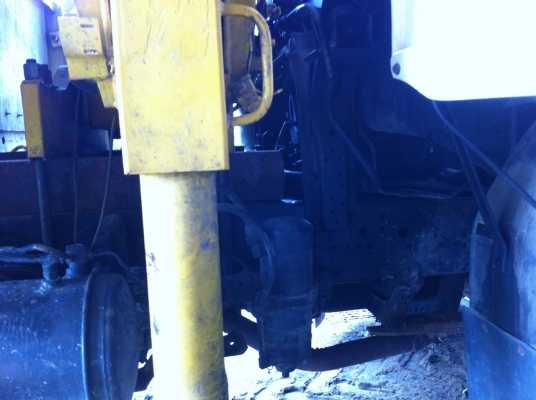 6ล้อFUSO FK417M  185 แรง ติดเครน3ตัน เครื่อง6D16  รถสวย....