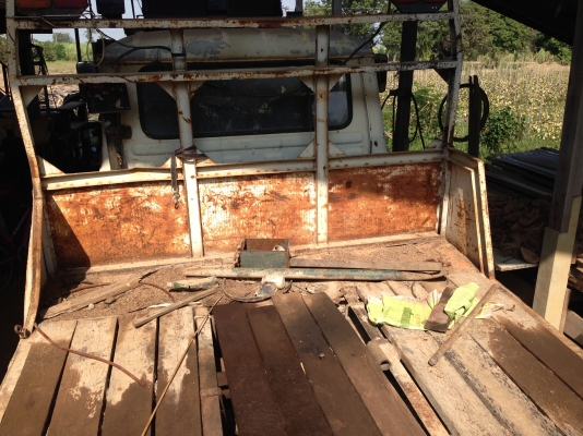 ขายด่วนรถเทเลอร์ HINO KT925 พร้อมรถเกี่ยวข้าว เดี่ยวทรนง ขายคู่ราคา730,000บาทติดต่อ วรพจน์ 0813467572