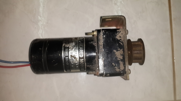 ขาย DC gear motor ประมาณ 60 rpm