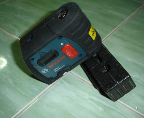 lotใหม่คับ ขายเครื่องกำหนดจุดด้วยเลเซอร์ ยี่ห้อ BOSCH รุ่น GPL5