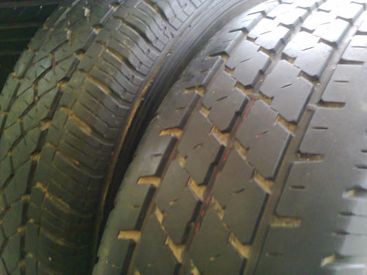 ขายยางบรรทุก 205R14 LED677 พร้อมกะทะ6/139ราคาเหมาๆคู่ละ3000