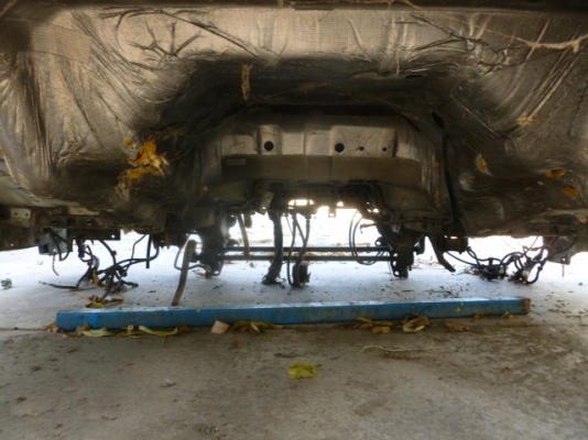 แสงฟ้าเต้นรถ/// จำหน่ายหัวเก๋งนอกเก่าญี่ปุ่น IZUZU เด้ก้า3ใบปัด สวยอุปกรณ์ครบ