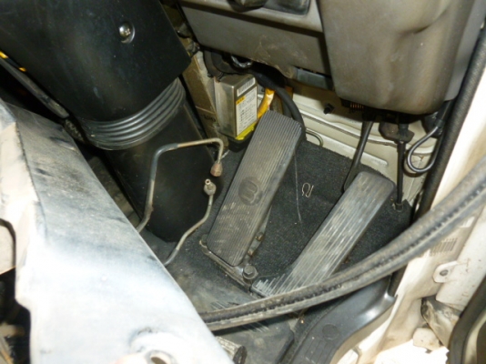 แสงฟ้าเต้นรถ/// จำหน่ายหัวเก๋งนอกเก่าญี่ปุ่น IZUZU เด้ก้า3ใบปัด สวยอุปกรณ์ครบ