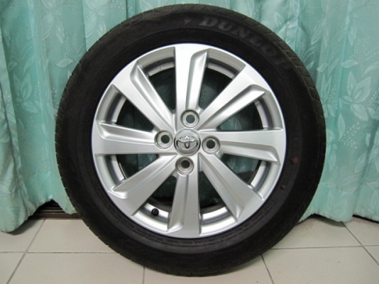ขายล้อแม็ก New Vios พร้อมยางป้ายแดงปี 13