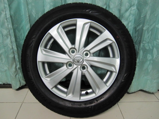 ขายล้อแม็ก New Vios พร้อมยางป้ายแดงปี 13 ขอบ 15