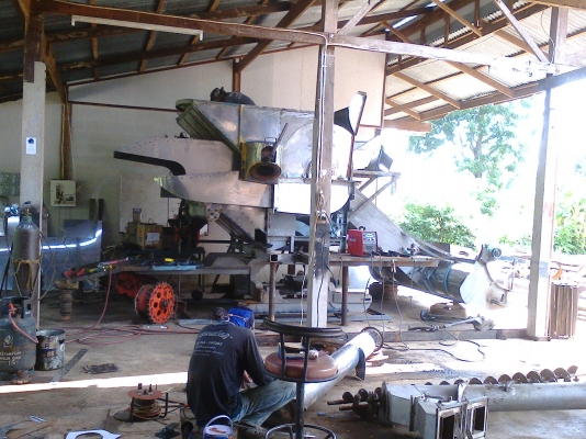 รับต่อรถเกี่ยวข้าว ดัดแปลงอุ้ม