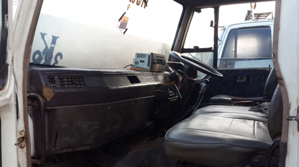 ขายด่วนไอ้หลงโบสองเพลาดั้มสิบสปีด FN527MTF3478 สภาพพร้อมใช้โทร0801515451