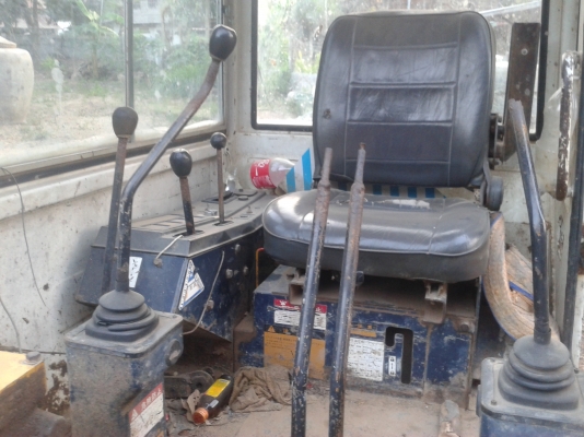 ขายแบคโค 30-5 สภาพพร้อมใช้งาน