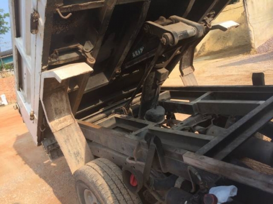 ขายรถกระบะ NISSAN BIG M ติดตั้งระบบดัมพ์ สนใจติดต่อ 081-2990958 ขายรถกระบะ NISSAN BIG M ติดตั้งระบบดัมพ์ สนใจติดต่อ 081-2990958