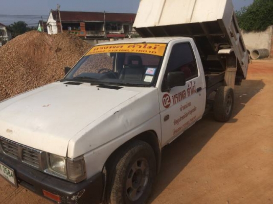 ขายรถกระบะ NISSAN BIG M ติดตั้งระบบดัมพ์ สนใจติดต่อ 081-2990958