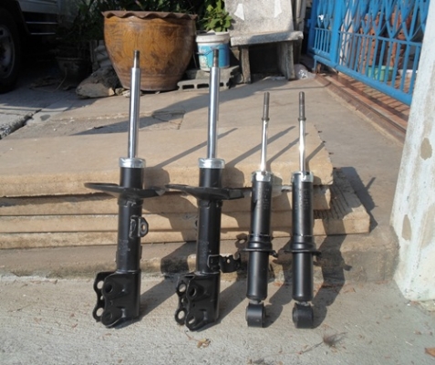 โช๊คเดิม Toyota New.Altis 08-13 สภาพใหม่มาก4ต้น