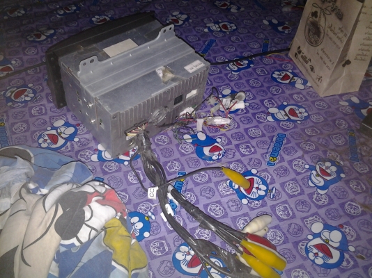 ขายวิทยุติดรถโตโยต้าฟอร์จูเนอร์ครับมีบลูทูดในตัวครับ