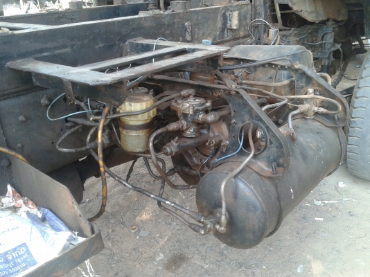 ขาย10ล้อ2เพลา หัวแคชซี FN527 เครื่อง195แรง