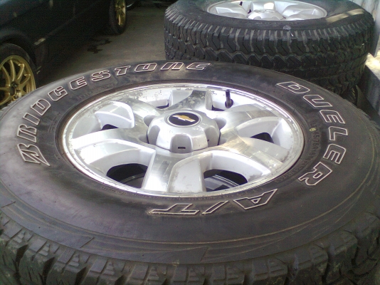 ขายแม็กเชฟ ขอบ 16 พร้อมยาง 245 75 16 ปี08  มี 1 ชุด