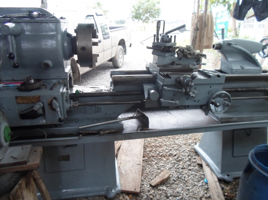 เครื่องกลึง  7  ฟุต  อังกฤษ  2 เพลา เกียร์บล็อก 70,000