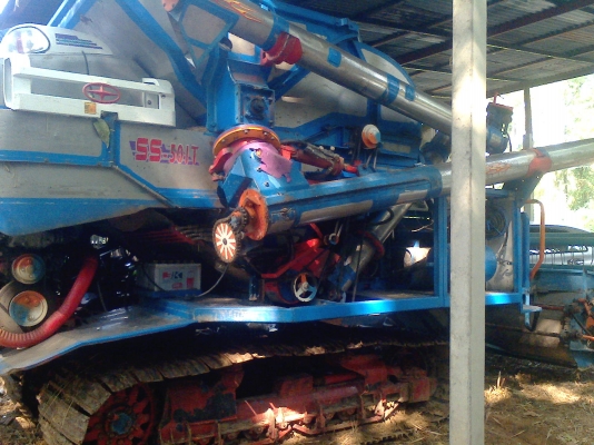 รถเกี่ยวศักดิ์+เทเลอร์