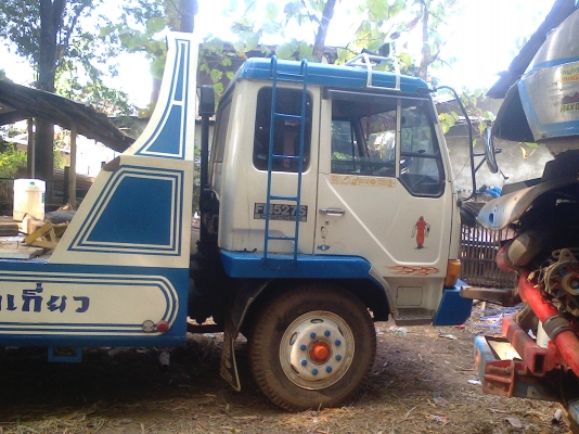 รถเกี่ยวศักดิ์+เทเลอร์