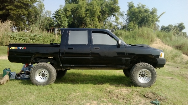 ขายToyota Mighty-x 2wd - ชุดยกสูงคอม้า 7 "