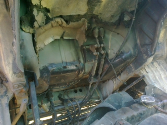 ขายด่วน Hino FC120Hp ตุ้ 3 บานปี37