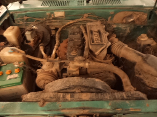 ขาย FORD เครื่อง 2.5 ปี 1995 ขายตามสภาพ 086-4457033 ไม่ลดแล้วครับ