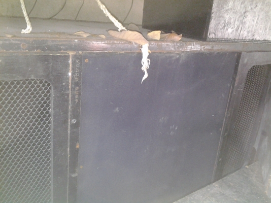 ขายตู้พร้อมดอก18นิ้วตู้ละสองดอกสองตู้8500ครับ ขายตู้พร้อมดอก18นิ้วตู้ละสองดอกสองตู้8500ครับ