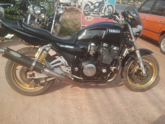 smallbike//  ขาย yamaha xjr1200   สรรพสามิต  ราคาเบาๆ