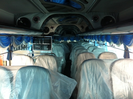 รถบัส 8 ล้อ รถบัส 8 ล้อ