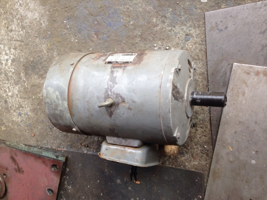 ขายมอเตอร์ไฟ 220 v 7 .5 hp