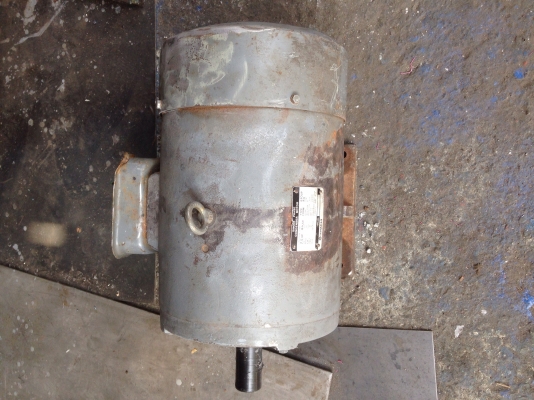 ขายมอเตอร์ไฟ 220 v 7 .5 hp