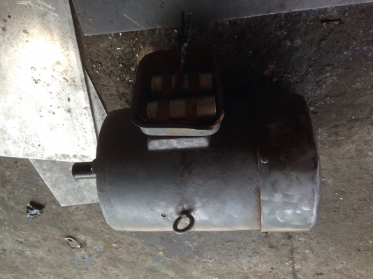 ขายมอเตอร์ไฟ 220 v 7 .5 hp