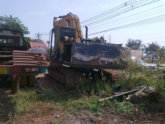 รถขุด KOMATSU PC200-3 ซีเรียล 31137 รถทำงานปกติ ราคาต่อรองได้ รถขุด KOMATSU PC200-3 ซีเรียล 31137 รถทำงานปกติ ราคาต่อรองได้