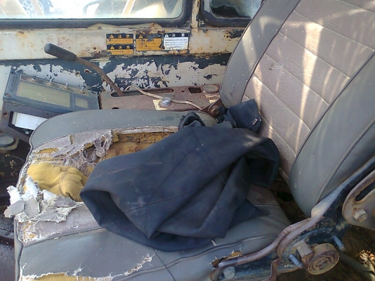 รถขุด KOMATSU PC200-3 ซีเรียล 31137 รถทำงานปกติ ราคาต่อรองได้ รถขุด KOMATSU PC200-3 ซีเรียล 31137 รถทำงานปกติ ราคาต่อรองได้