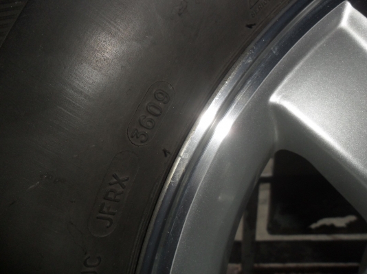 ล้อแม็ก เชฟ 16นิ้ว 6รู พร้อมยาง 265/70R16ปี09 สวยๆ 4 ล้อ ราคา 6900 บาท ล้อแม็ก เชฟ 16นิ้ว 6รู พร้อมยาง 265/70R16ปี09 สวยๆ 4 ล้อ ราคา 6900 บาท