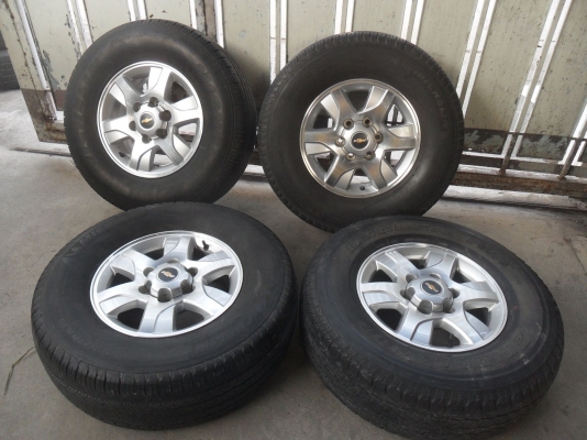 ล้อแม็ก เชฟ 16นิ้ว 6รู พร้อมยาง 265/70R16ปี09 สวยๆ 4 ล้อ ราคา 6900 บาท