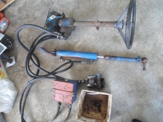 ขายแล้ว ชุดพวงมาลัยเพาเวอร์ แบบชักข้าง รถไถฟอร์ด 5000-6600 เก่านอกตรงรุ่น 18,000บาท.