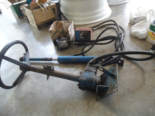 ขายแล้ว ชุดพวงมาลัยเพาเวอร์ แบบชักข้าง รถไถฟอร์ด 5000-6600 เก่านอกตรงรุ่น 18,000บาท.