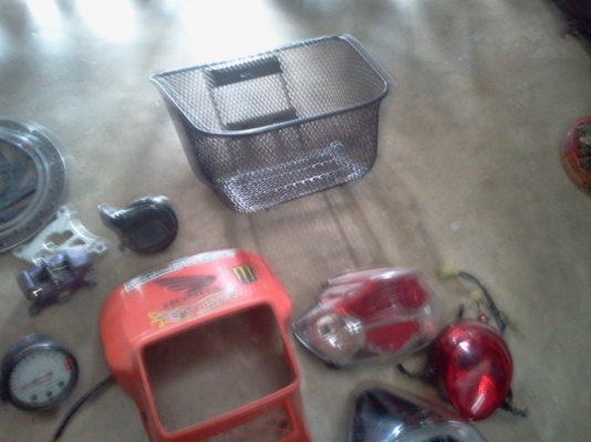 ขายเหมาอะไหล่รถ ไฟ ไฟท้ายมอไซค์