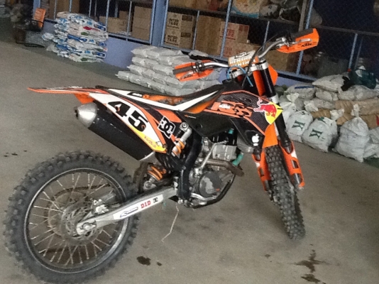 ขายKTM250 ปี09 145,000บาท ขายKTM250 ปี09 145,000บาท