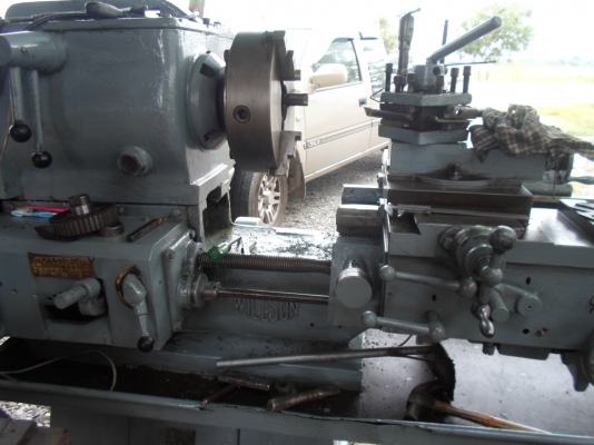 เครื่องกลึง อังกฤษ 7 ฟุต หนัก 2 เพลา เกียร์บล็อก กลึงเกลียวได้70,000