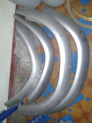 ขายโป่งสต้า4x4 ครบๆๆแถมบังโคลนหลังด้วย ราคา1200 บาท 082-5425008