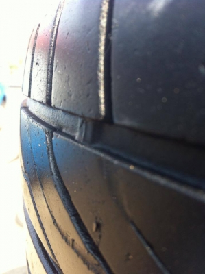 ยาง Dunlop Direzza ZR101 VRS Import Auto Part