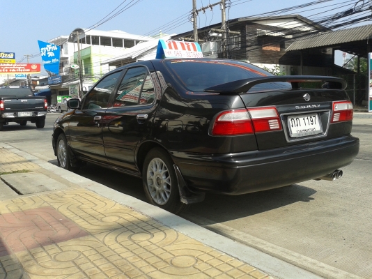 นิสสัน ซันนี่ ซาลูน เกียออโต้ ติดแก๊ส เบาะหนัง บาง สวยๆ