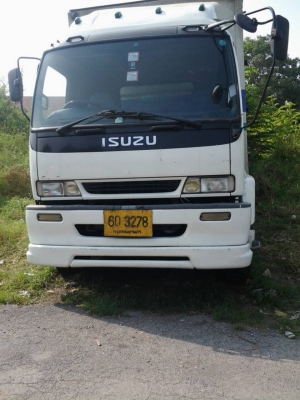 ขาย 6 ล้อ ISUZU ปี2005 เครื่อง 220แรง ขาย 6 ล้อ ISUZU ปี2005 เครื่อง 220แรง