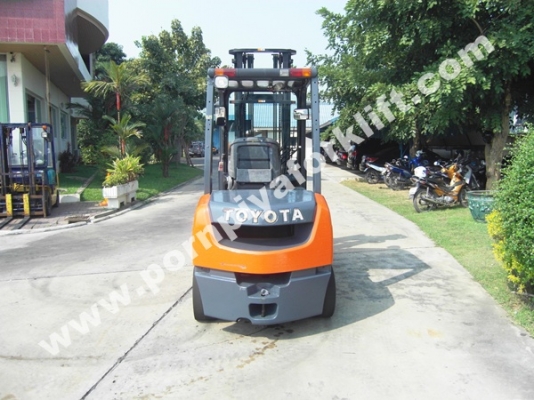 จำหน่ายรถ Forklift TOYOTA 52-8FD30 จำหน่ายรถ Forklift TOYOTA 52-8FD30
