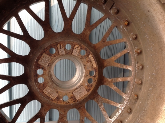 ล้อพร้อมยางขอบ16กว้าง7นิ้ว 1ชุด ยาง205/55R16 ปี11