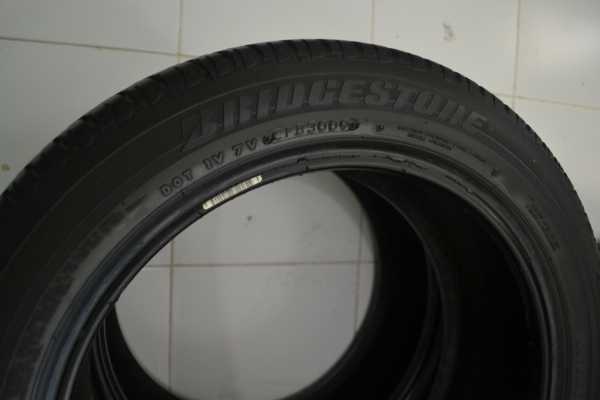 ขายยาง bridgestone 185 55 16  ปลายปี 30/09 1คู่